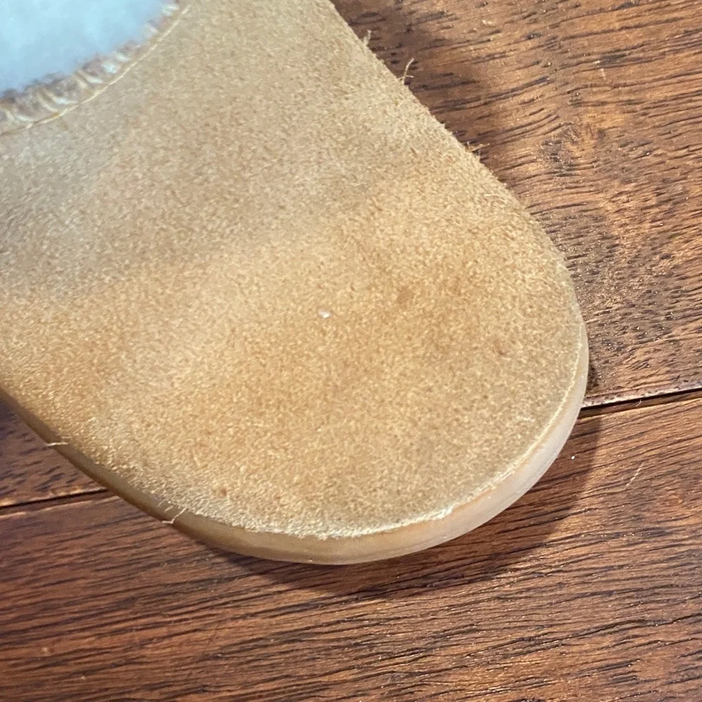 UGG Kids Boots in Tan and Cream